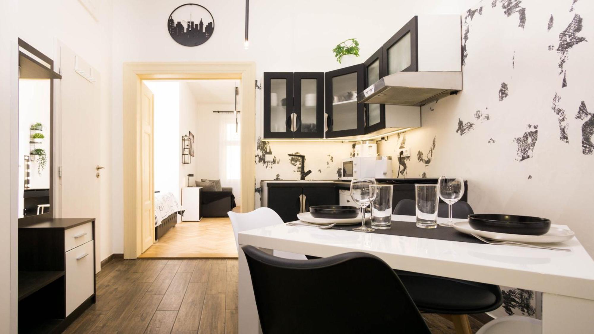 Apartamento Black & White Apartment Prague By Wenceslas Square And Muzeum *